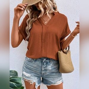 * New Casual Textured Woven Short Sleeve Top Blouse Rust Brown Orange